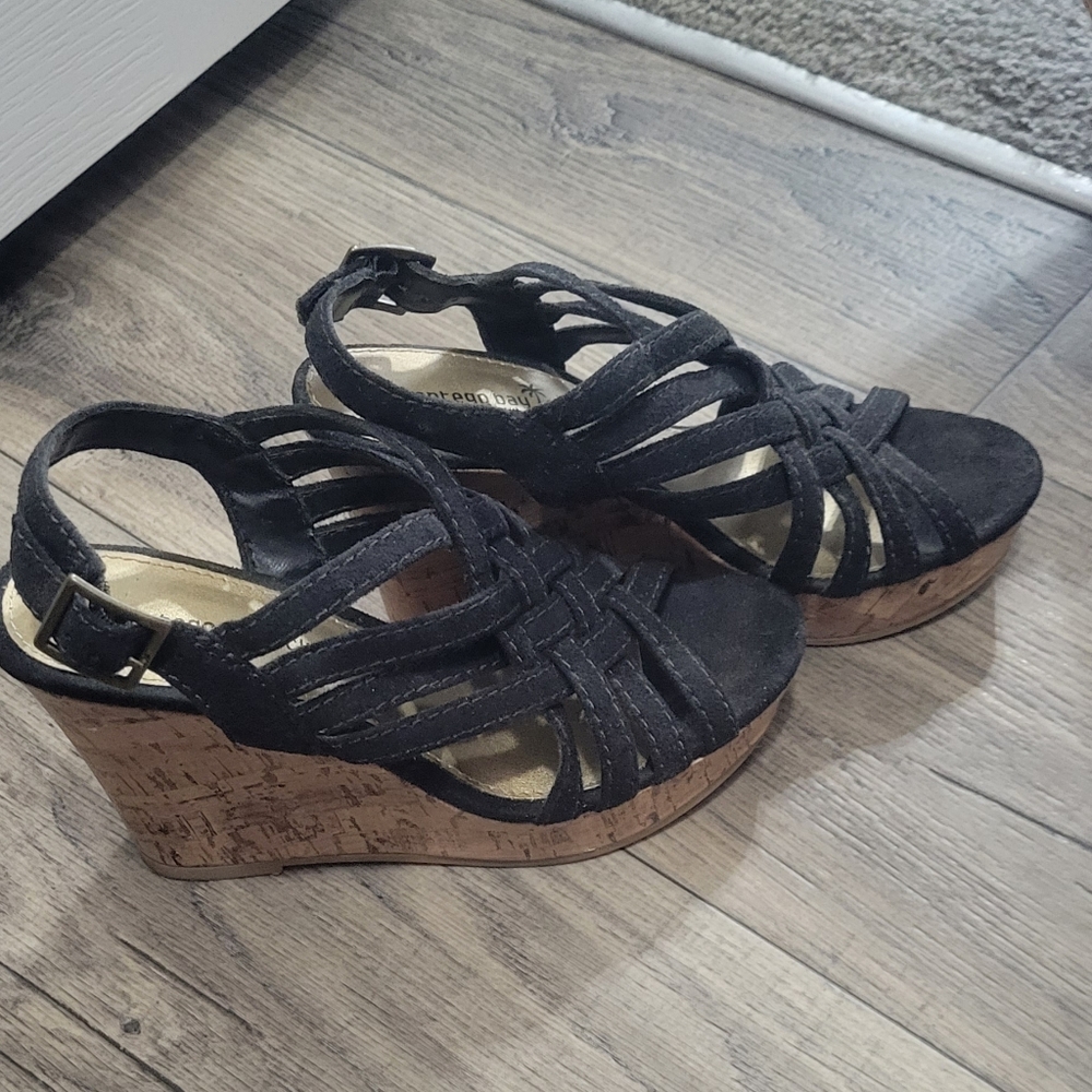 Wedges - Picture 2 of 2